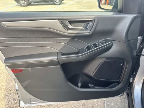 Used 2024 Ford Escape Active image 23