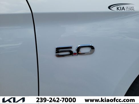 Used 2016 Ford Mustang GT Premium RWD image 8