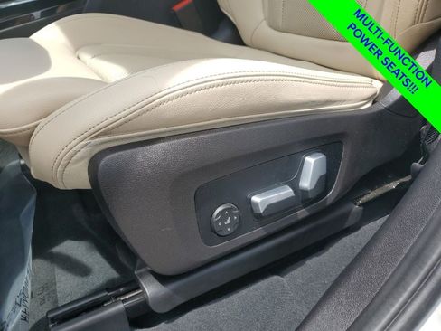 Used 2023 BMW X3 xDrive30i w/ Premium Package AWD/4WD image 4