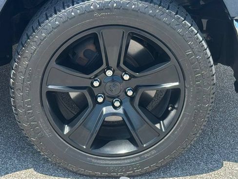 Used 2020 RAM 1500 Laramie AWD/4WD image 8