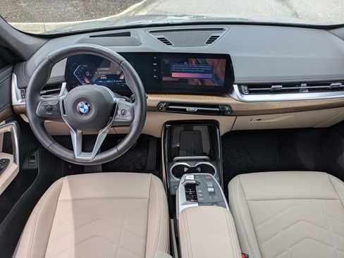 Used 2025 BMW X1 xDrive28i w/ Technology Package AWD/4WD image 16