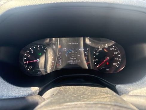 Used 2022 Jeep Compass Latitude w/ Sun and Sound Group image 12