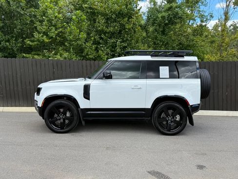 Certified 2022 Land Rover Defender 90 X-Dynamic SE AWD/4WD image 2