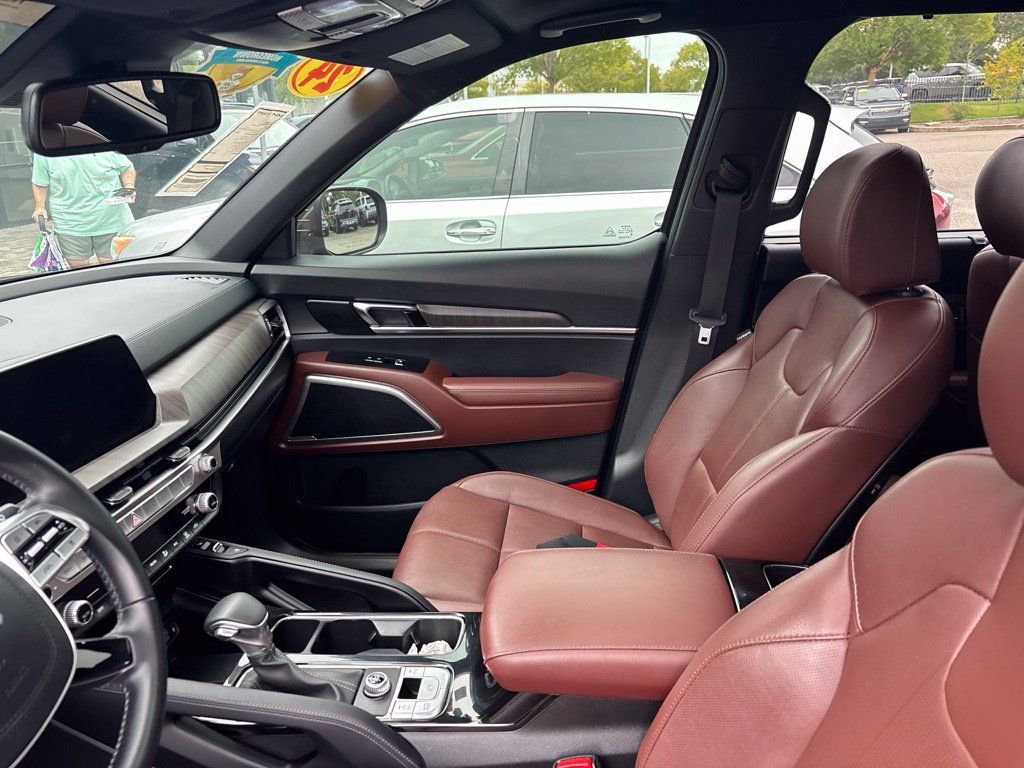 Used 2024 Kia Telluride EX FWD image 20