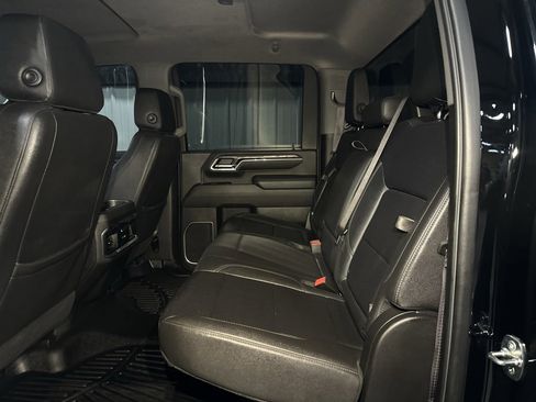 Used 2024 Chevrolet Silverado 2500 LTZ w/ LTZ Convenience Package image 27