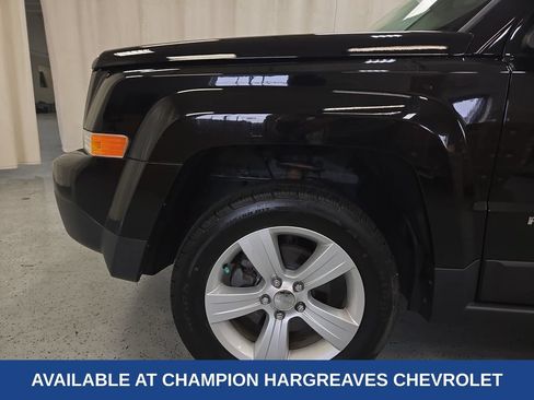 Used 2014 Jeep Patriot Latitude w/ Sun/Sound Group AWD/4WD image 41