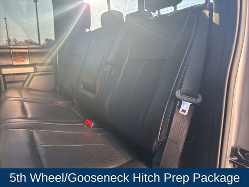 Certified 2022 Ford F250 Lariat w/ Black Appearance Package image 29