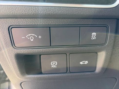 Used 2025 Hyundai Sonata SEL FWD image 17