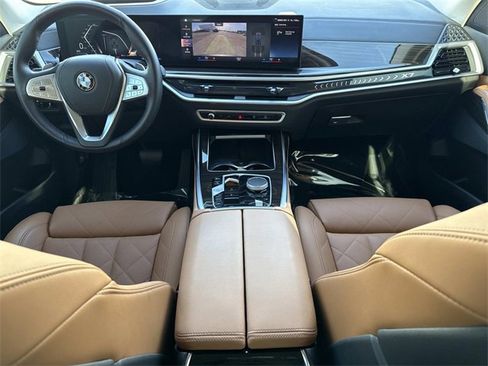 Used 2023 BMW X7 xDrive40i image 18