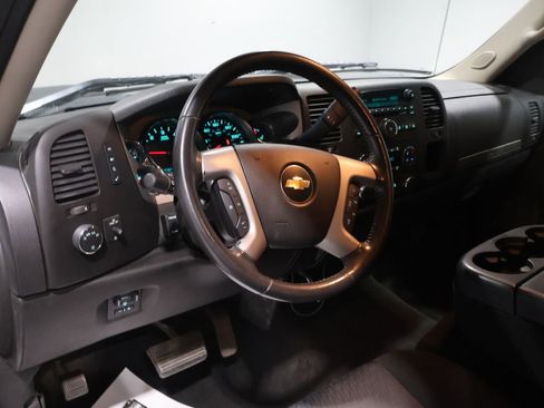 Used 2011 Chevrolet Silverado 2500 LT w/ Interior Plus Package image 16