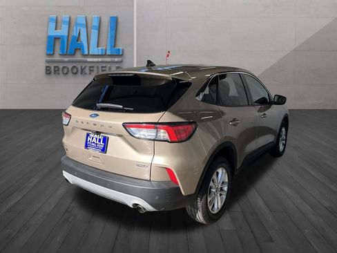 Used 2021 Ford Escape SE image 5