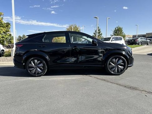 Used 2024 Nissan Ariya AWD image 2