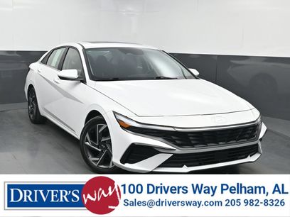 Used 2024 Hyundai Elantra SEL w/ Convenience Package