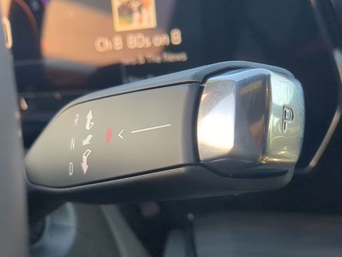 New 2026 Chevrolet Suburban LS image 13