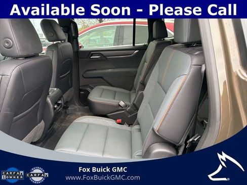 Certified 2025 GMC Acadia AT4 w/ Luxury Package AWD/4WD image 9