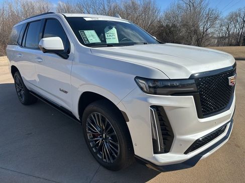 Certified 2024 Cadillac Escalade V w/ LPO, Floor Liner Package image 7