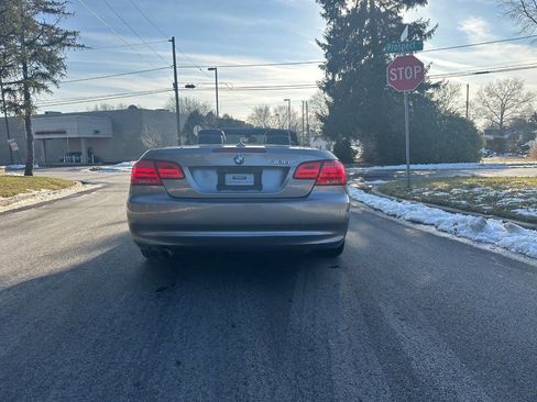 Used 2011 BMW 328i Convertible image 5
