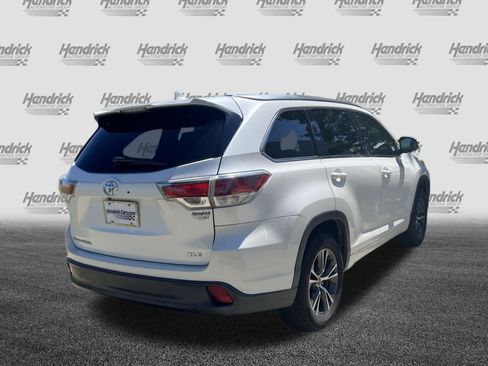 Used 2016 Toyota Highlander XLE FWD image 11