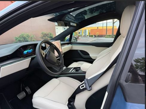 Used 2026 Tesla Model X Plaid AWD/4WD image 5