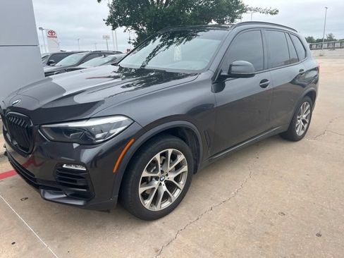 Used 2019 BMW X5 xDrive40i w/ Premium Package 2 AWD/4WD image 1