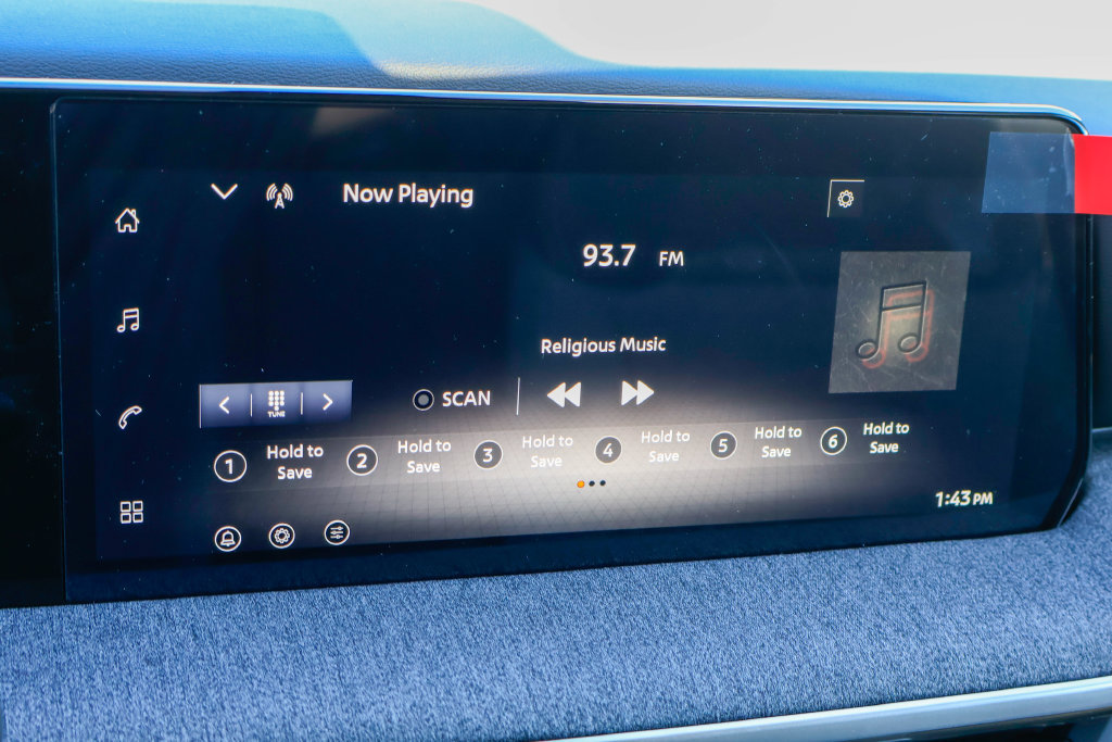 New 2027 Nissan Kicks SV FWD image 3