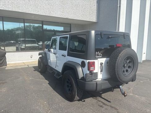 Used 2017 Jeep Wrangler Unlimited Sport w/ Quick Order Package 24S AWD/4WD image 6