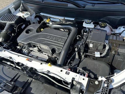 Certified 2023 GMC Terrain SLT w/ Elevation Edition image 10