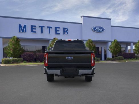 New 2026 Ford F250 XLT w/ XLT Premium Package AWD/4WD image 5