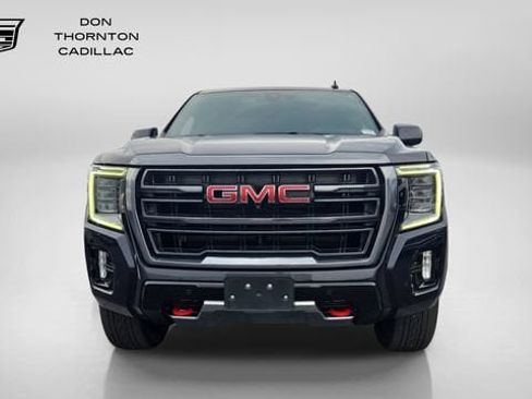 Used 2022 GMC Yukon XL AT4 w/ Technology Package AWD/4WD image 8