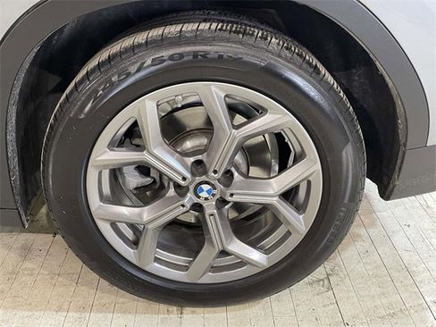 Used 2024 BMW X3 xDrive30i w/ Convenience Package w/ZPA image 12