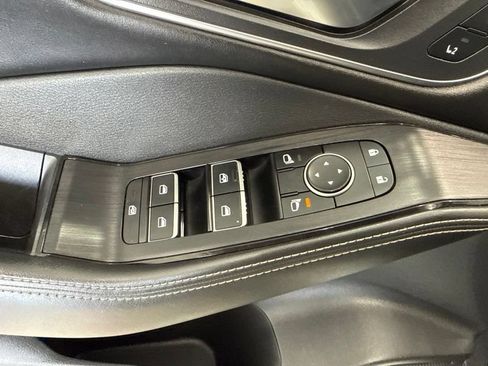 Used 2021 Nissan Rogue SL AWD/4WD image 22