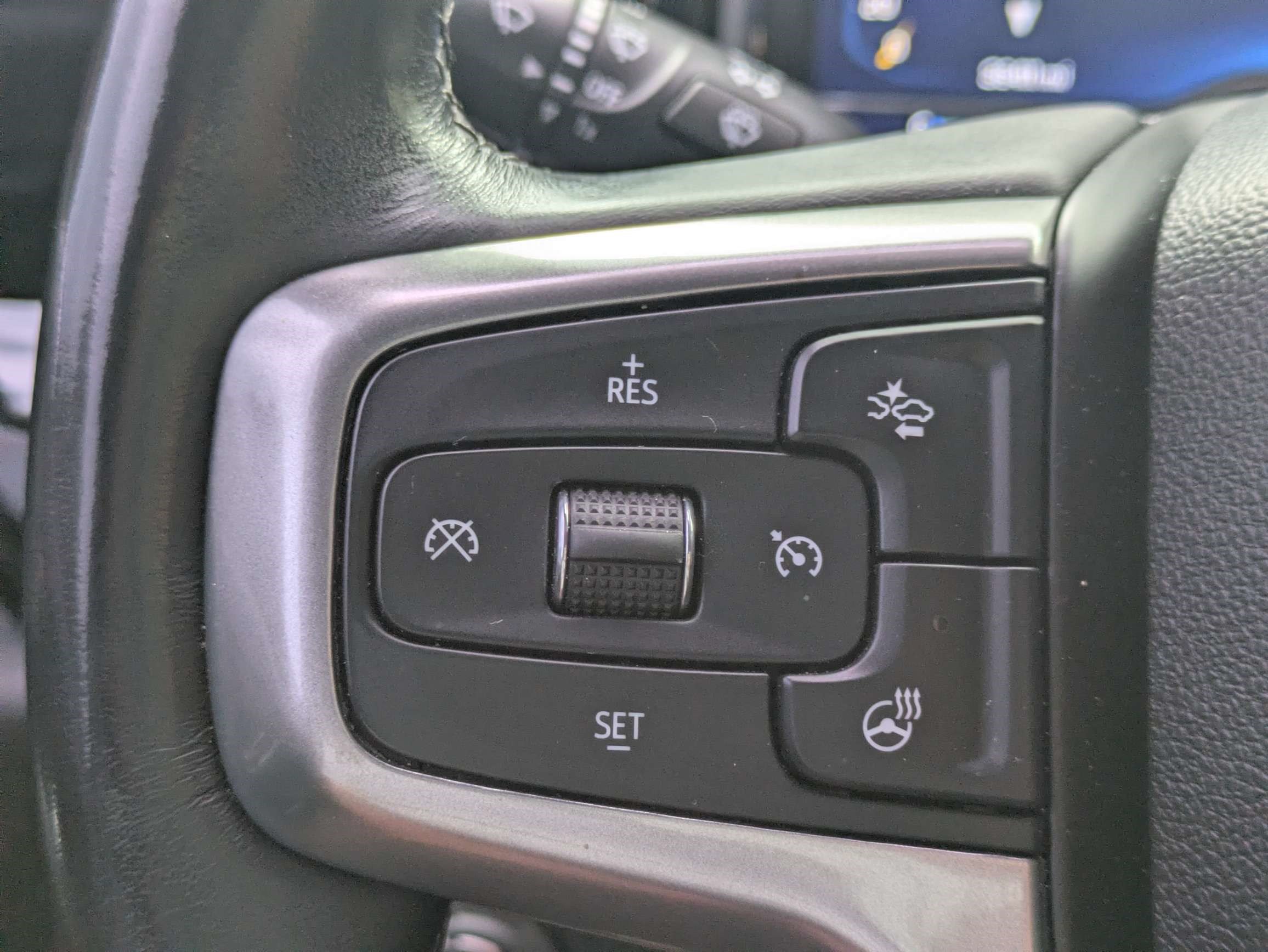 Used 2022 Chevrolet Silverado 1500 RST AWD/4WD image 23