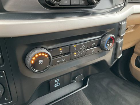 Used 2022 Ford F150 XLT image 13