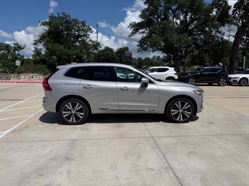 Certified 2023 Volvo XC60 B5 Plus w/ Protection Package Premier FWD image 7