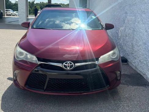 Used 2015 Toyota Camry XSE w/ Moonroof Package FWD image 9