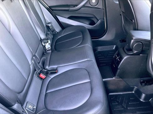 Used 2022 BMW X1 xDrive28i image 18
