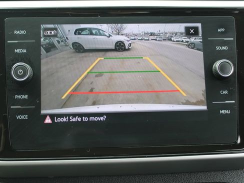 Certified 2022 Volkswagen Atlas SE w/ Black Wheel Package image 16