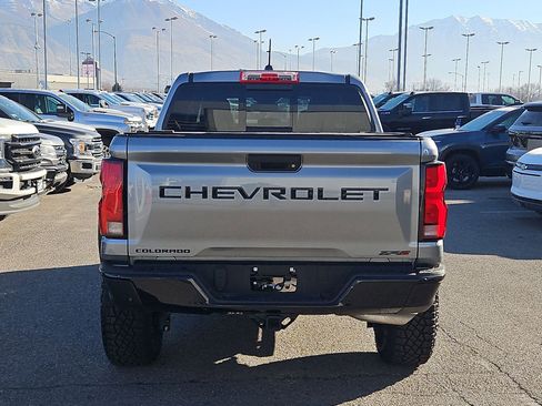 Used 2025 Chevrolet Colorado ZR2 image 4