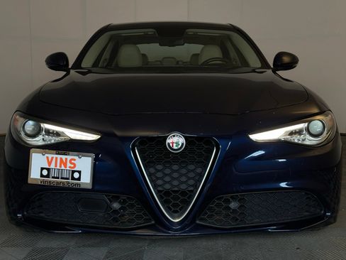 Used 2017 Alfa Romeo Giulia Ti w/ TI Lusso Light Wood Package AWD/4WD image 23