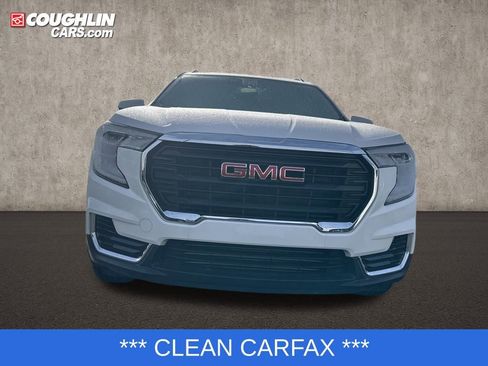 Used 2023 GMC Terrain SLE w/ Driver Convenience Package image 3