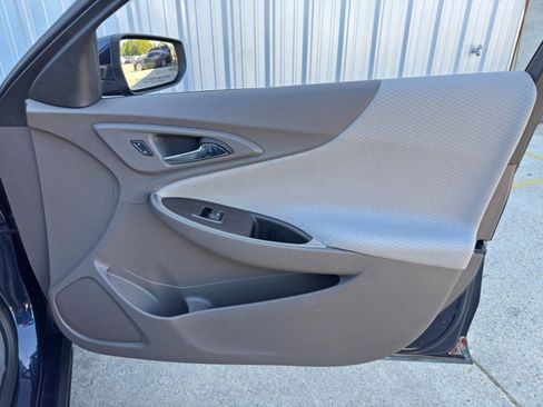 Used 2016 Chevrolet Malibu LT image 37