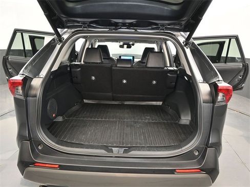 Used 2023 Toyota RAV4 Limited image 16