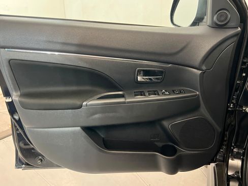 Used 2025 Mitsubishi Outlander Sport ES AWD/4WD image 15