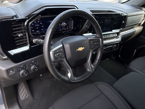 Used 2024 Chevrolet Silverado 1500 LT AWD/4WD image 16