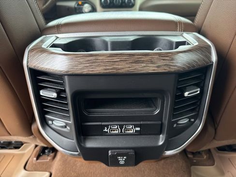 Used 2020 RAM 1500 Laramie image 14