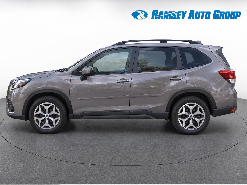 Certified 2023 Subaru Forester Premium AWD/4WD image 6