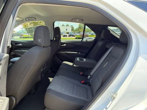 Used 2022 Chevrolet Equinox LT AWD/4WD image 40
