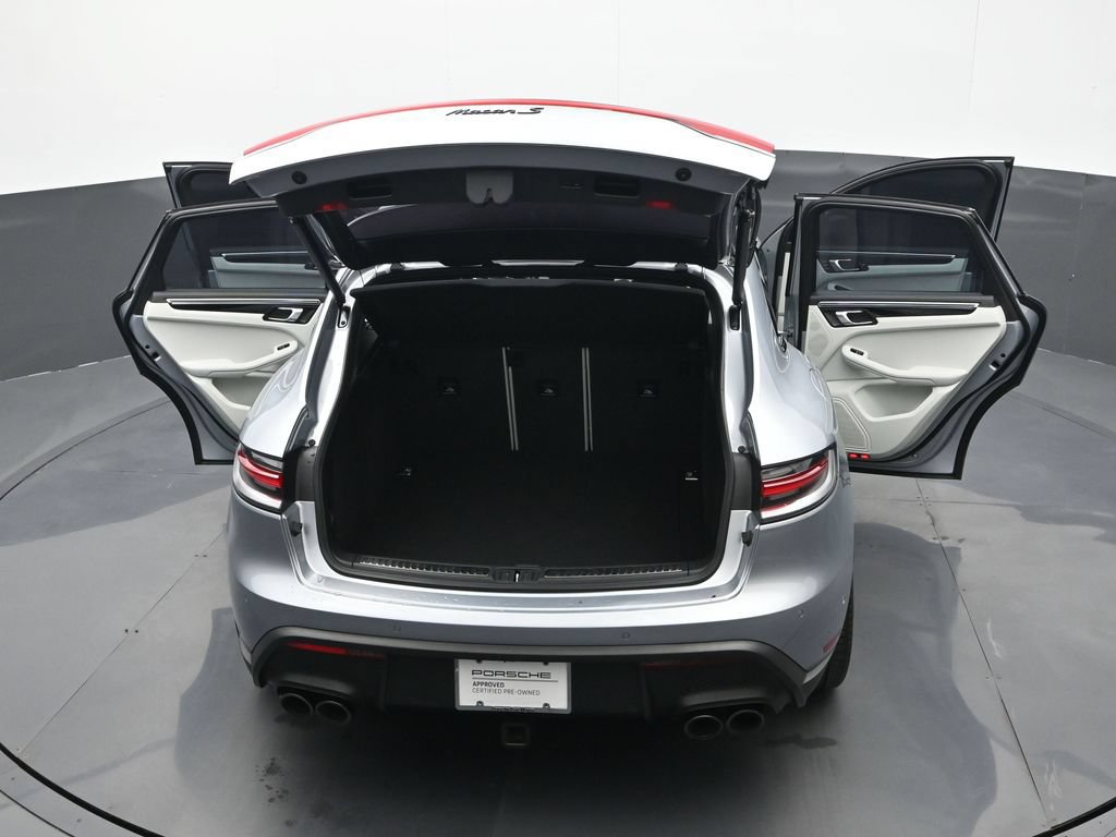 Certified 2023 Porsche Macan S AWD/4WD image 27