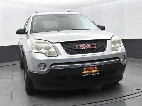 Used 2010 GMC Acadia SLE FWD image 3