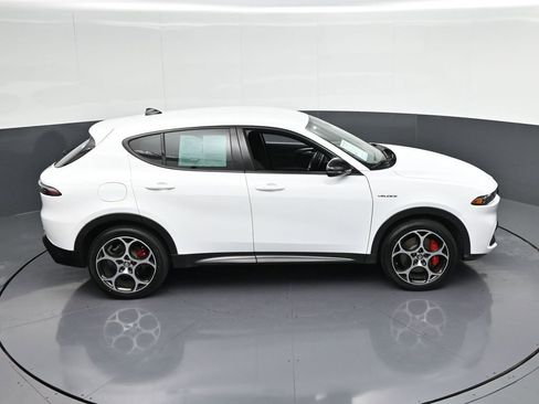Used 2024 Alfa Romeo Tonale Veloce AWD/4WD image 25
